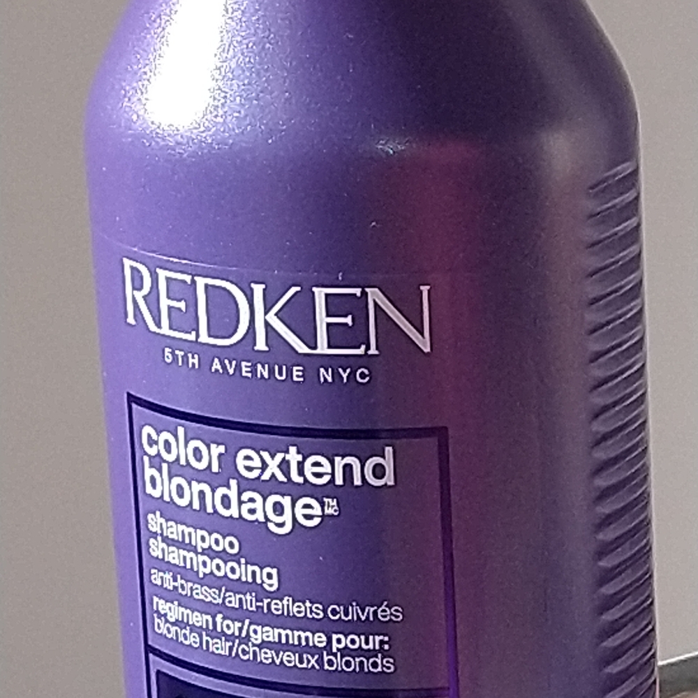 Redken color extend blondage Shampoo New! Comes with free gift 💜🎁